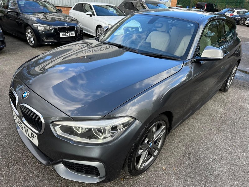 BMW 1 SERIES