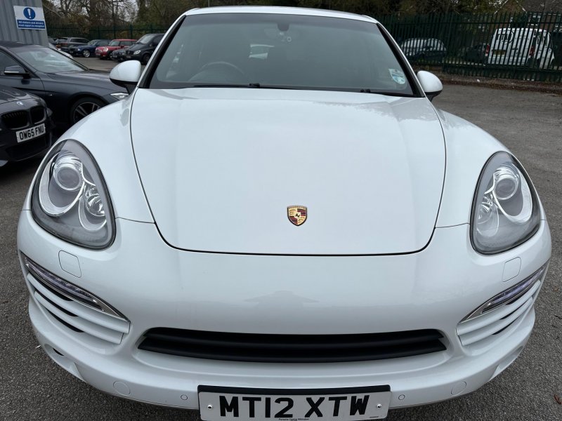 PORSCHE CAYENNE