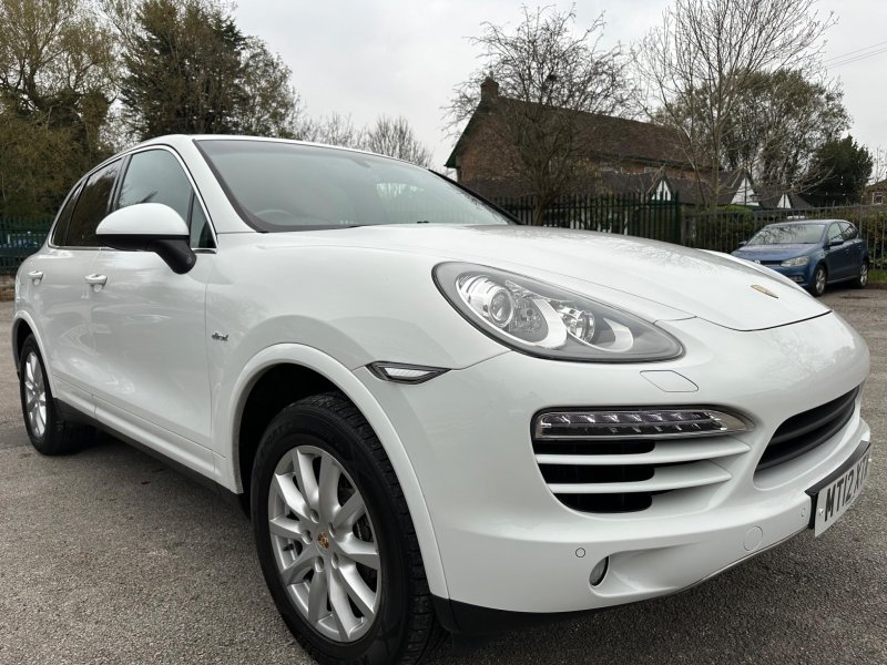PORSCHE CAYENNE