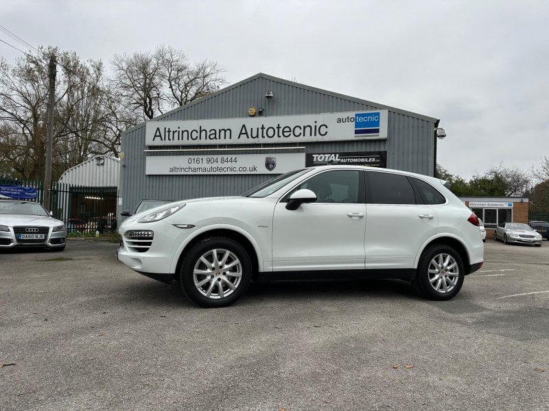 PORSCHE CAYENNE