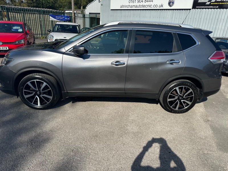 NISSAN X-TRAIL