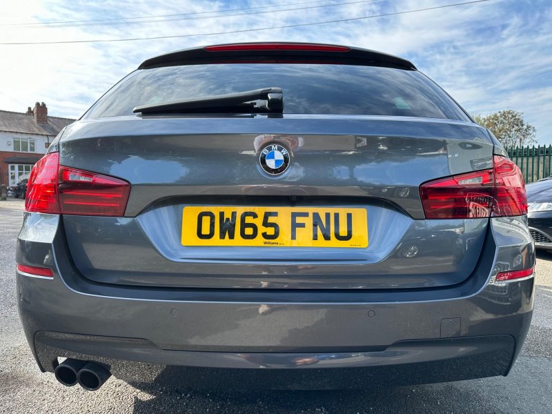 BMW 5 SERIES