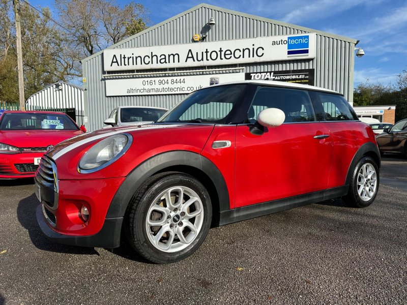 MINI HATCH