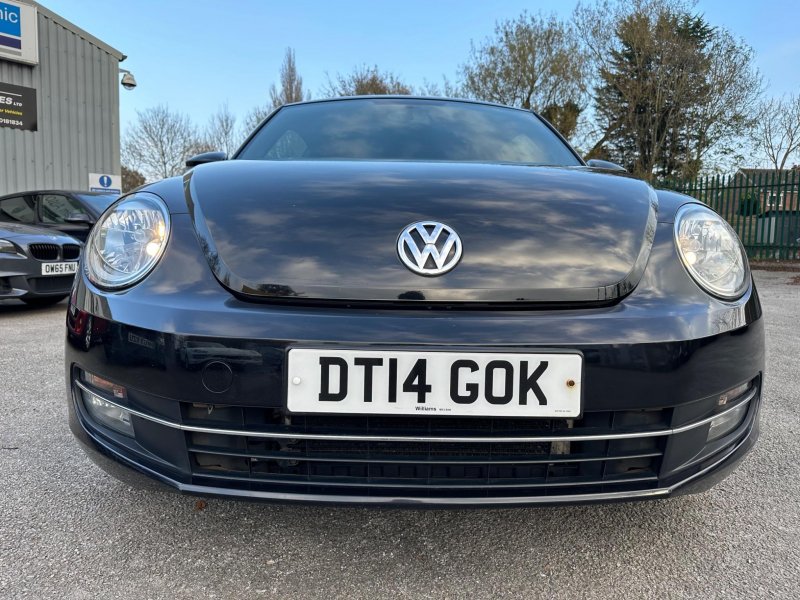 VOLKSWAGEN BEETLE
