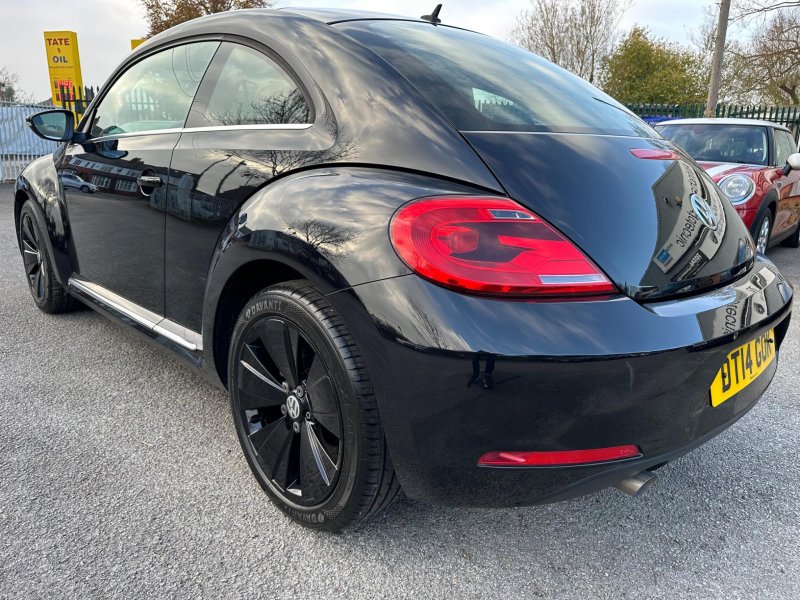 VOLKSWAGEN BEETLE