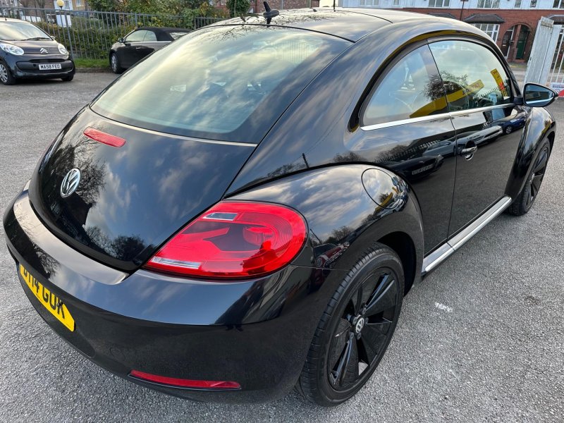 VOLKSWAGEN BEETLE