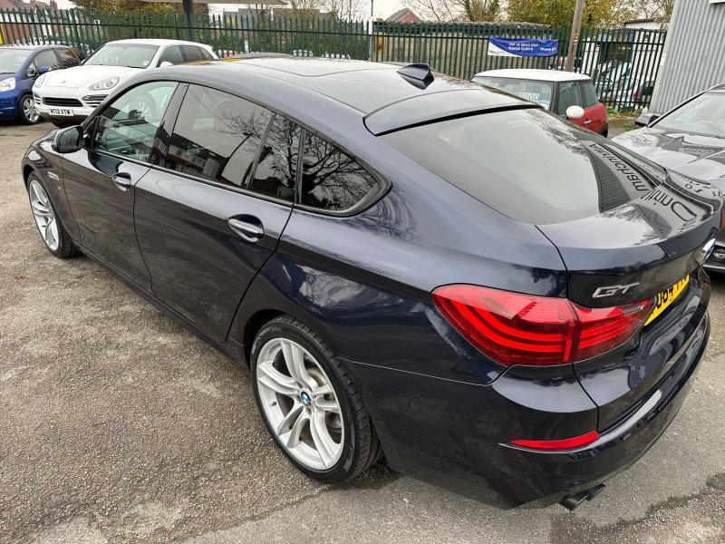 BMW 5 SERIES