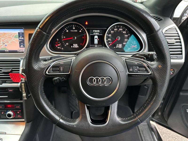 AUDI Q7