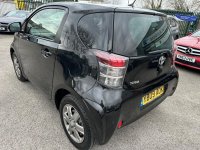 TOYOTA IQ