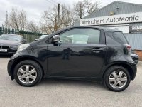 TOYOTA IQ
