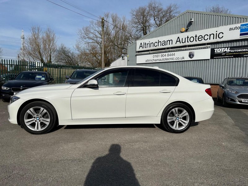 BMW 3 SERIES