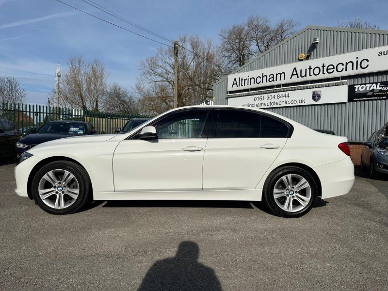 BMW 3 SERIES