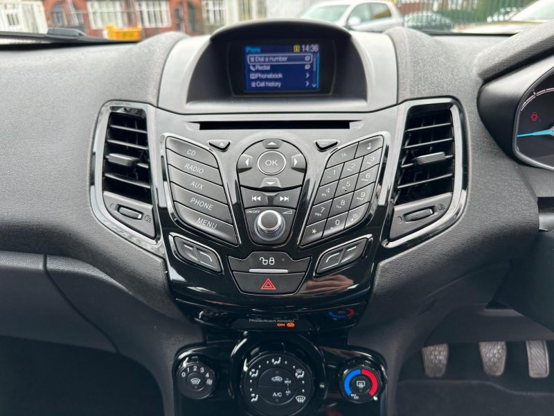 FORD FIESTA