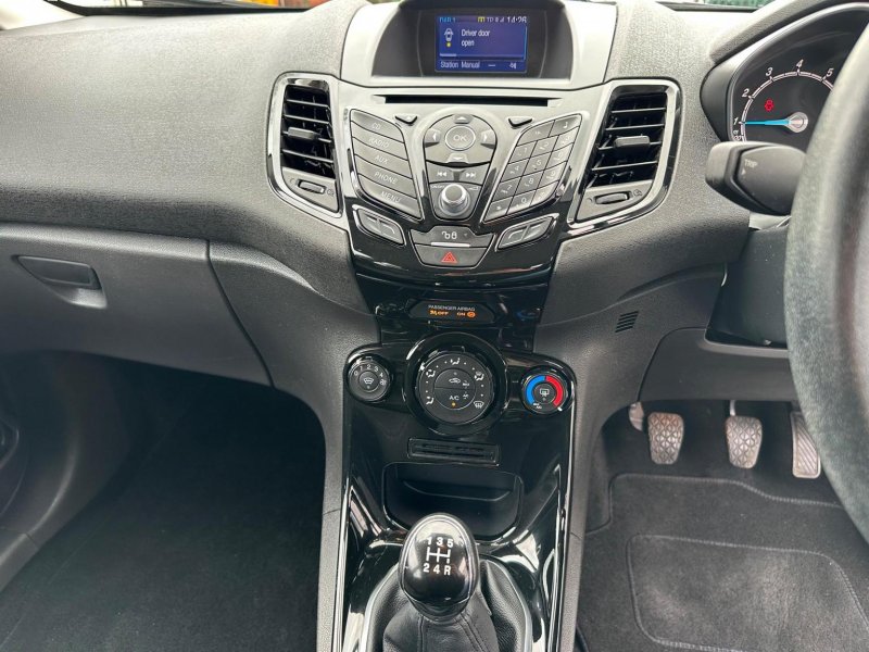 FORD FIESTA
