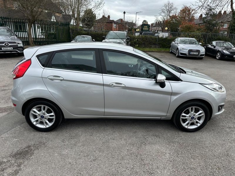 FORD FIESTA